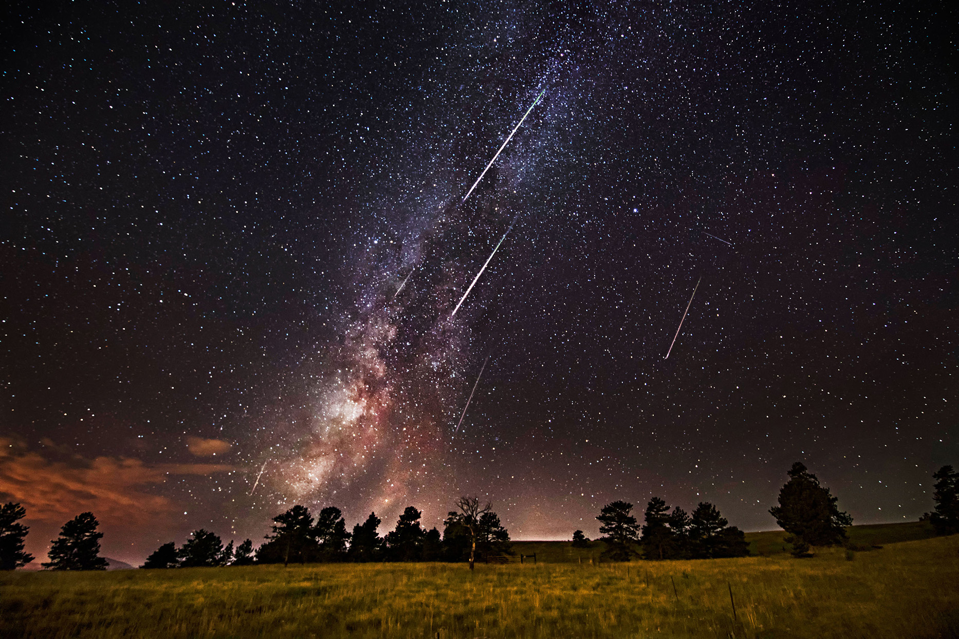 Perseid Meteors and Milky Way